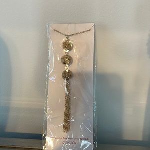 Chico’s long gold necklace